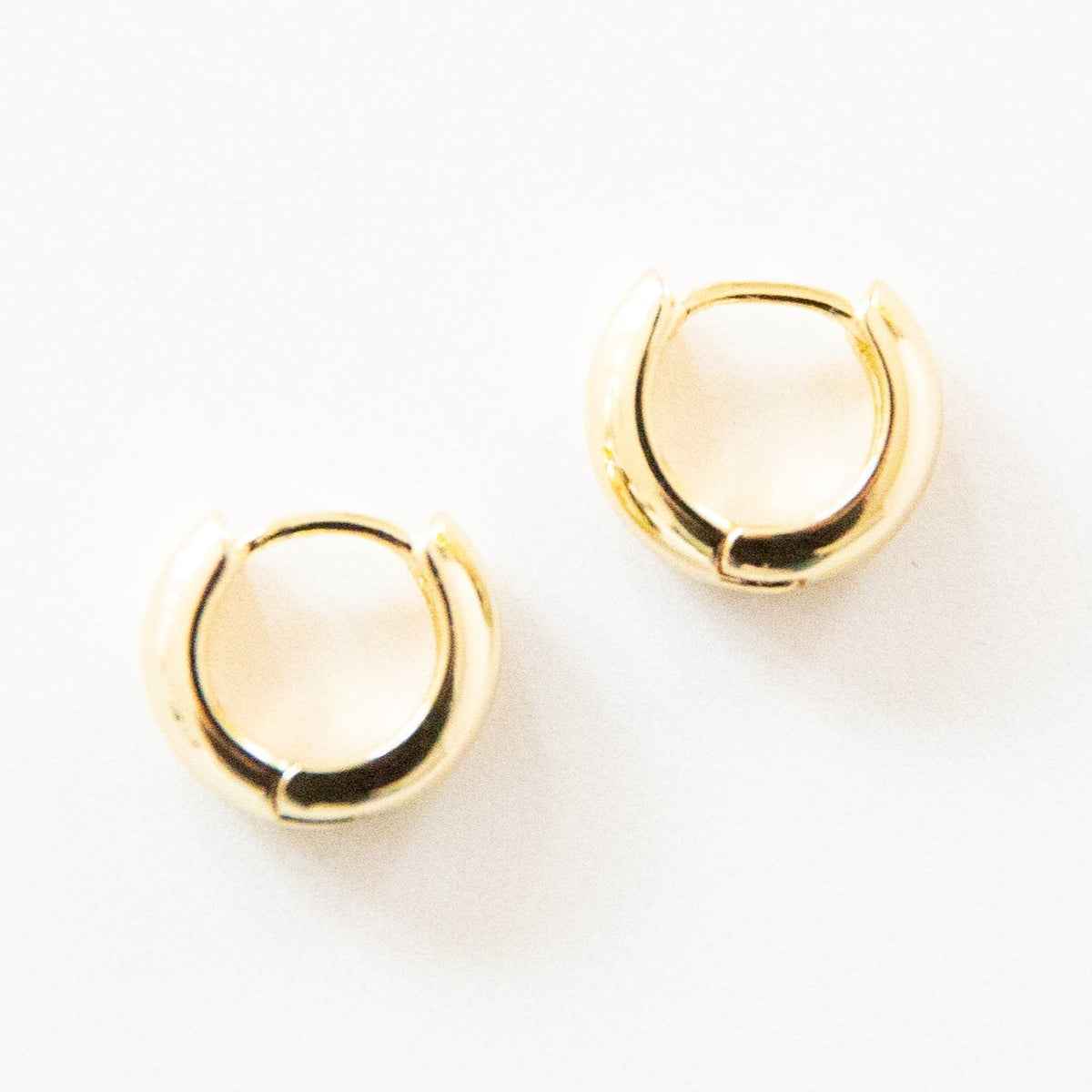 The Everyday Gold Huggies | 14mm